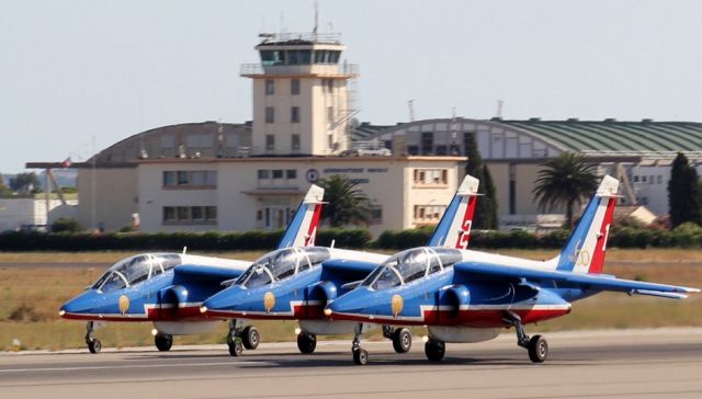 — — - FRENCH AIR FORCE ACCROBATIC PATROL , 16 8 2013