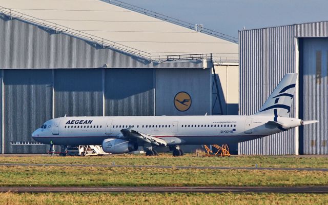 Airbus A321 (SX-DGP) - aegean a321-232 sx-dgp at shannon 20/1/17.