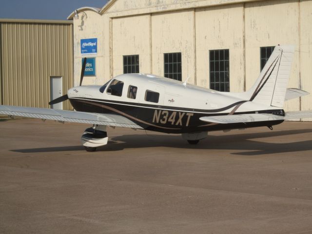 Piper Saratoga (N34XT)