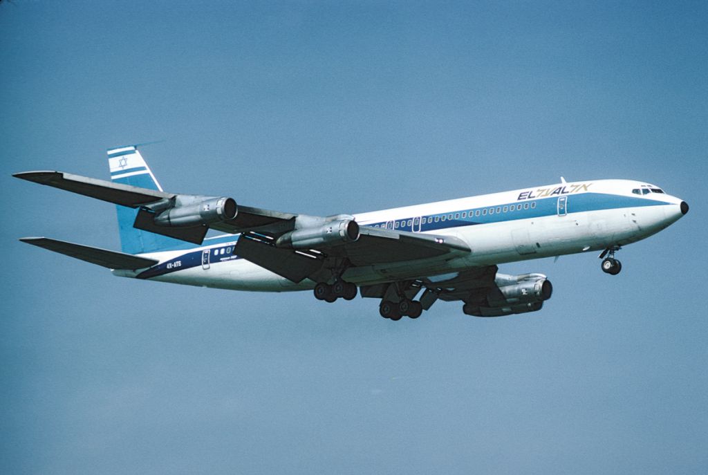 Boeing 707-300 (4X-ATS) - scan of an old slide