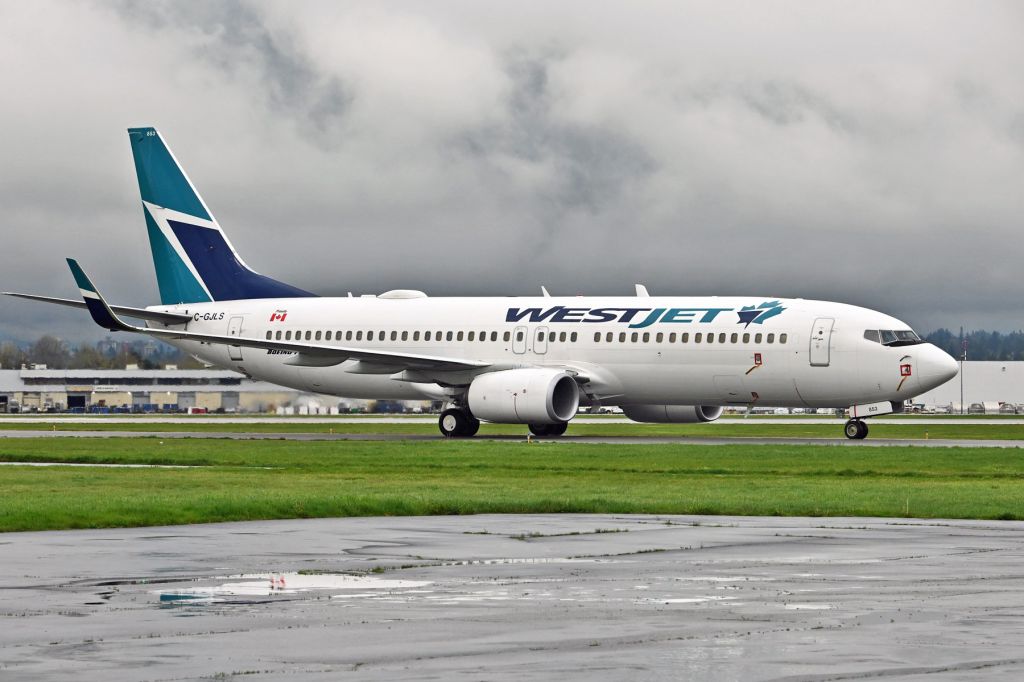 Boeing 737-800 (C-GJLS) - All taped up for storage