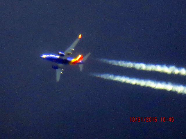 Boeing 737-700 (N7824A)