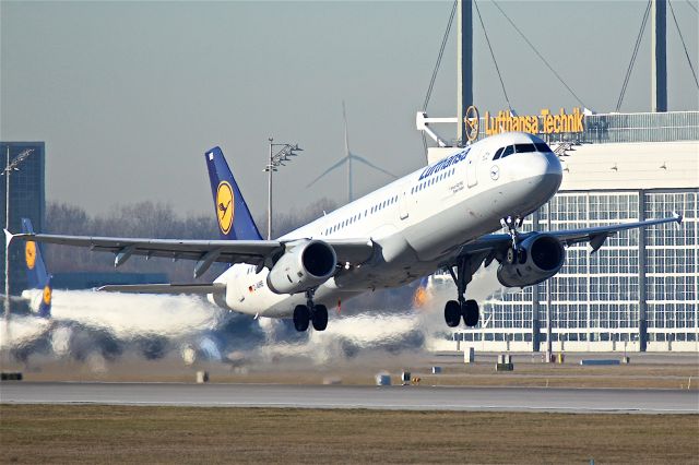 Airbus A321 (D-AIRB)