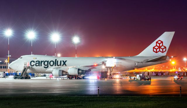 Boeing 747-200 (LX-JCV) - Cargolux's white livery parked at Apron IX at Calgary International.