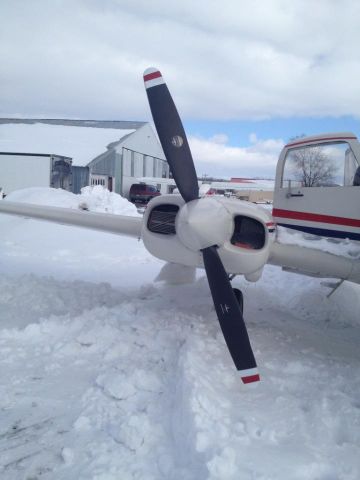 Cessna 310 (N2282F) - Digging out