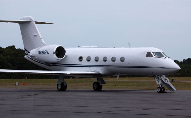 Gulfstream Aerospace Gulfstream IV (N888PM) - Beautiful aircraft!