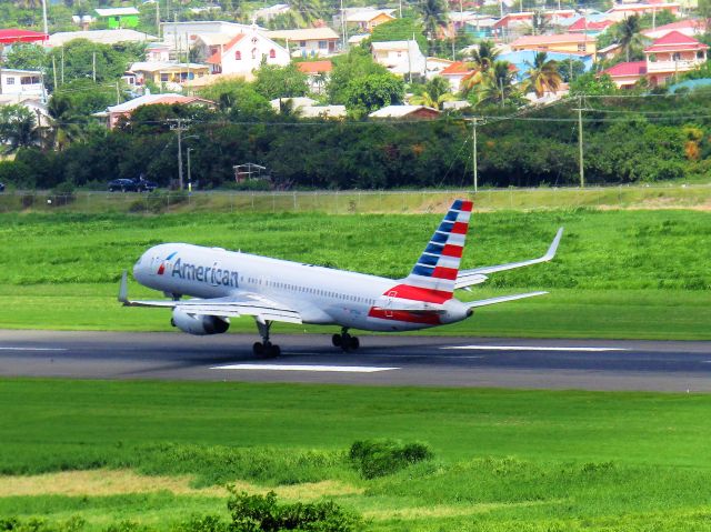 Boeing 757-200 (N178AA)
