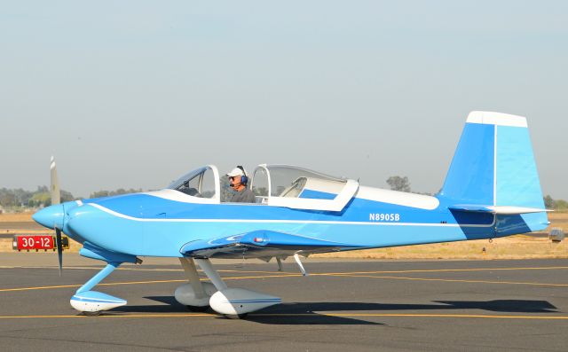 Vans RV-8 (N890SB)