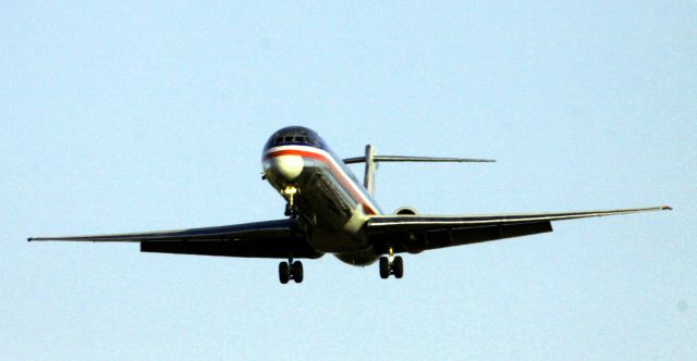 McDonnell Douglas MD-80 (N486AA) - Final Approach, AA#1067, From KDFW 05-11-2015