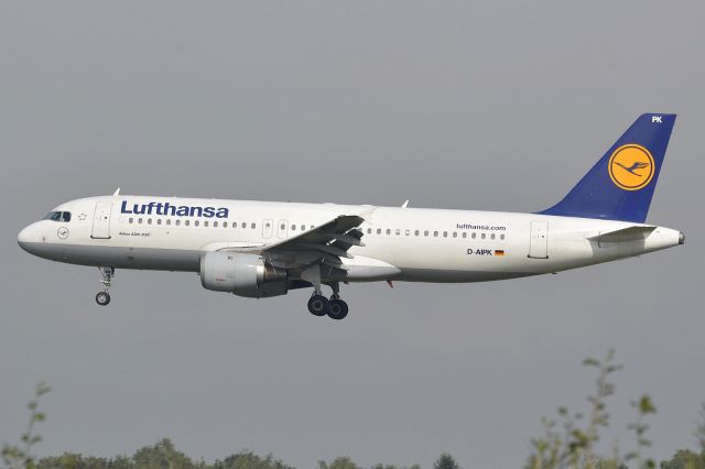 Airbus A320 (D-AIPK)