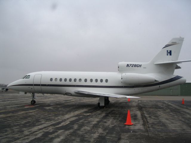 Dassault Falcon 900 (N728GH)