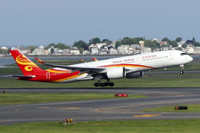Airbus A350-900 (B-304Z) - HU 481 departing to Beijing on 22L