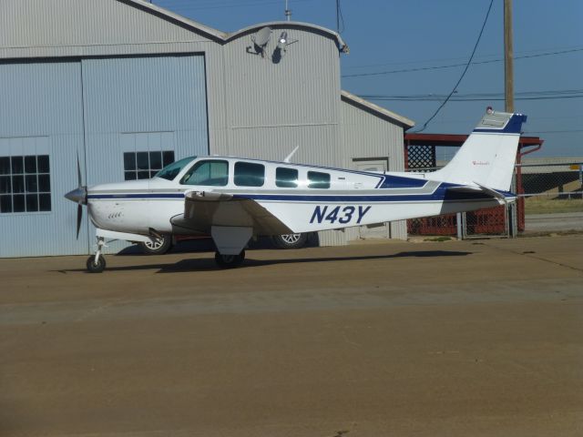 Beechcraft Bonanza (36) (N43Y)