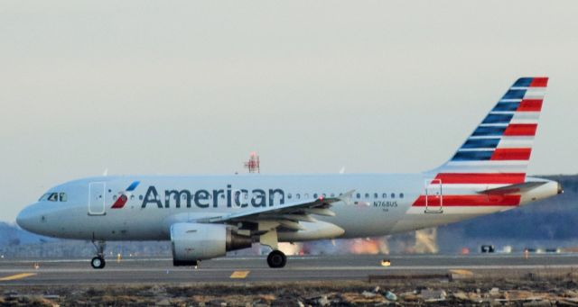 Airbus A319 (N768US)
