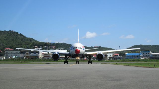 BOEING 777-200LR (G-YMME)