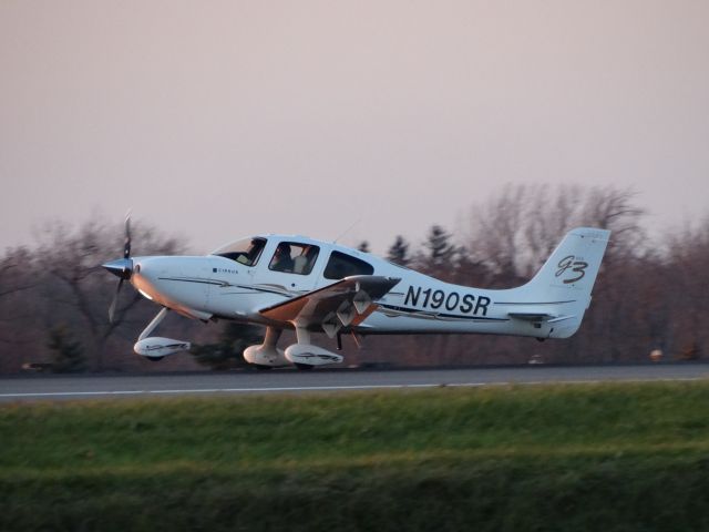 Cirrus SR-22 (N190SR)