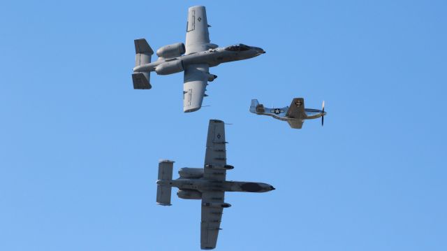 North American P-51 Mustang (N151AM) - A-10 / P-51 Heritage Flight at Oshkosh 2017