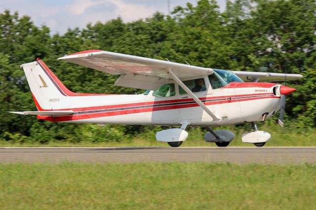 Cessna Skyhawk (N63512)