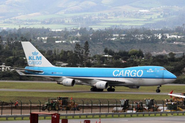 Boeing 747-400 (PH-CKB) - KLM Cargo (KL) PH-CKB B747-406F [cn 33695]br /Quito Mariscal Sucre (UIO). Martinair flight MP7342 just landed from Buenos Aires Ministro Pistarini (EZE). Martinair has been a wholly owned subsidiary of KLM since 2008 and the MP ICAO operator code and name are still maintained for some cargo operations. br /Taken airport departure level approach road.br /br /2018 04 06br /a rel=nofollow href=http://alphayankee.smugmug.com/Airlines-and-Airliners-Portfolio/Airlines/EuropeanAirlines/KLM-KL/i-nJ9CmKqhttps://alphayankee.smugmug.com/Airlines-and-Airliners-Portfolio/Airlines/EuropeanAirlines/KLM-KL/i-nJ9CmKq/a