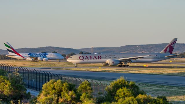 BOEING 777-300ER (A7-BEO)