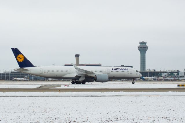 Airbus A350-900 (D-AIXD)