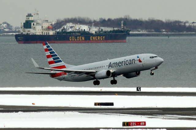 Boeing 737-800 (N969AN) - American 178 to JFK