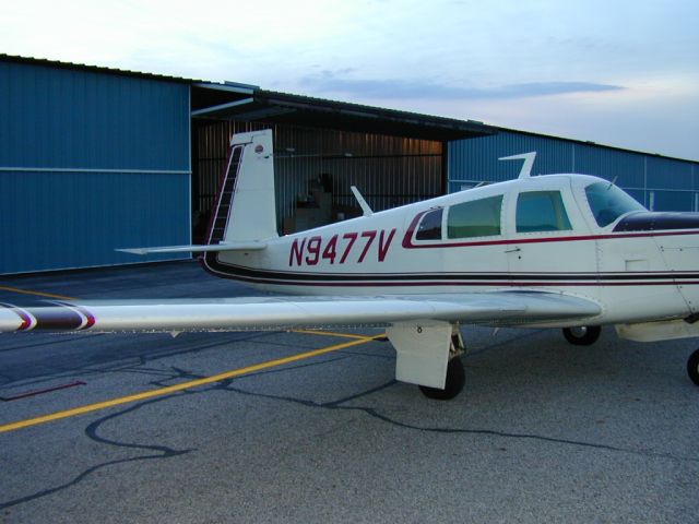 Mooney M-20 (N9477V) - Nice 1970 Mooney