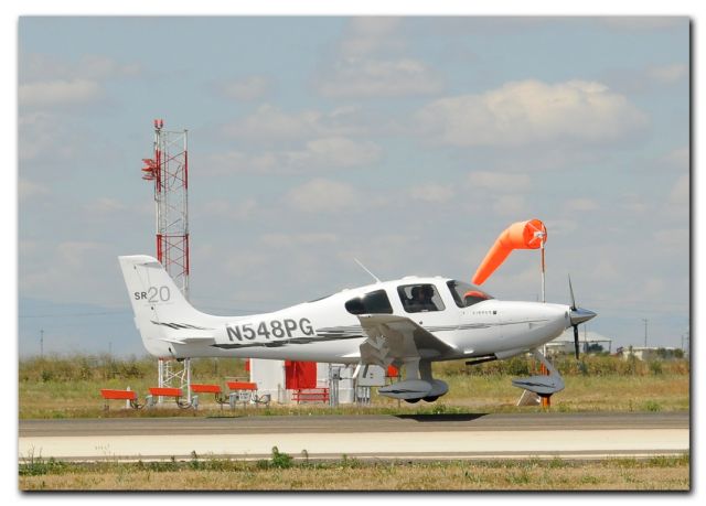 Cirrus SR-20 (N548PG)