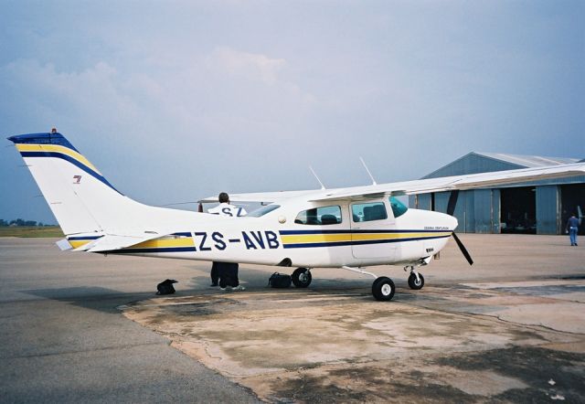 Cessna Centurion (ZS-AVB)