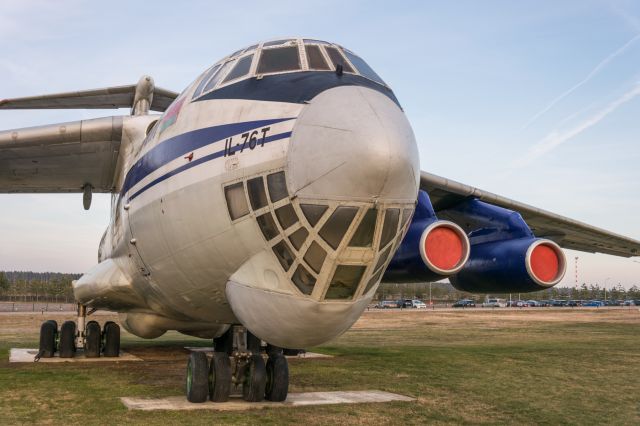 Ilyushin Il-76 (EW-76709)