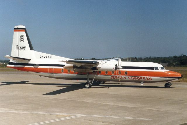 FAIRCHILD HILLER FH-227 (G-JEAB) - Taxiing to depart rwy 26 on 15-Jul-89.br /br /With Jersey European Airways from Apr-88 to Apr-95 when it became VT-UPC for UP Air.br /Withdrawn from use Jul-99 at VIDP.