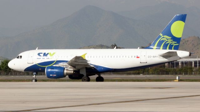 Airbus A319 (CC-AFY)