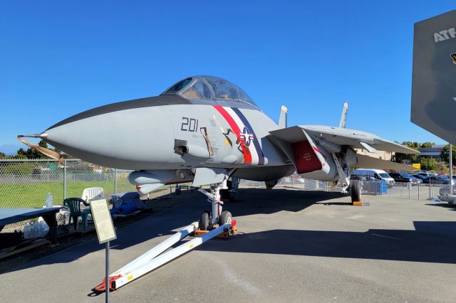 Grumman F-14 Tomcat (15-9830) - On display 02-06-23.