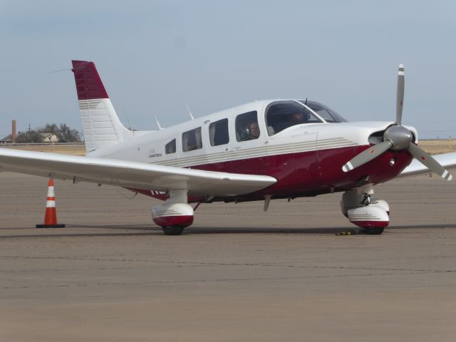 Piper Saratoga (N8398J)