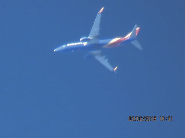 Boeing 737-800 (N8643A)