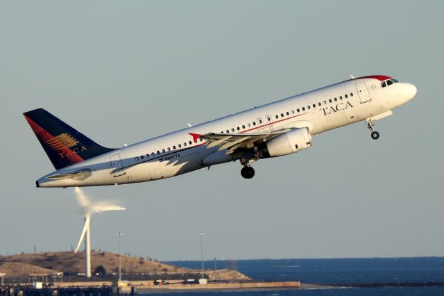 Airbus A320 (N687TA) - 'TACA 445' departing back to San Salvador