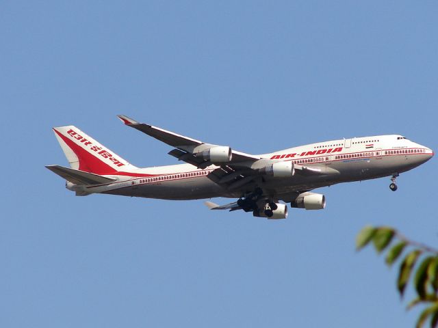 Boeing 747-400 —