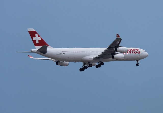 Airbus A340-300 (HB-JMB)