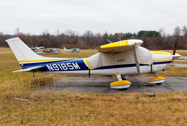 Cessna Skylane (N9185M)