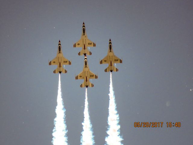 Lockheed F-16 Fighting Falcon (92-3898)