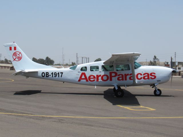 Cessna T207 Turbo Stationair 8 (OB-1917) - Aeroparacas