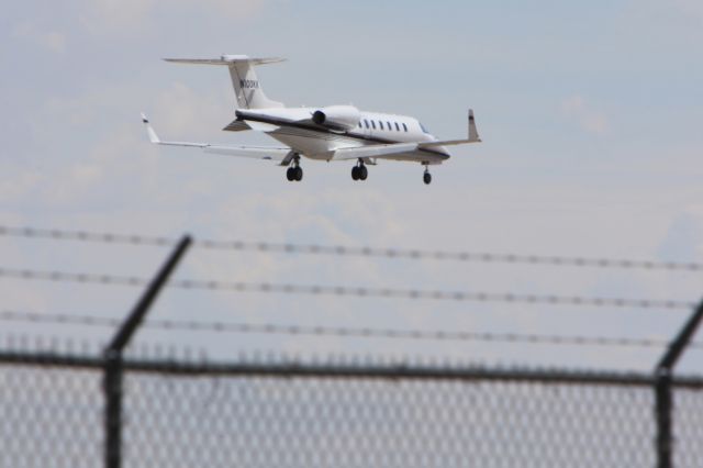 Learjet 45 (N100KK)