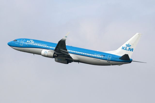 Boeing 737-800 (PH-BXD) - KL1082 on the way back to Amsterdam