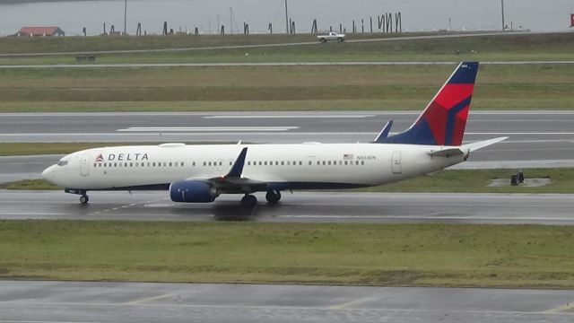 Boeing 737-900 (N803DN) - A Delta 737-900ER on hold at Portland. Date - Jan 18, 2019