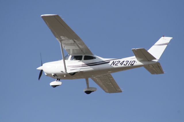 Cessna Skylane (N2431Q)