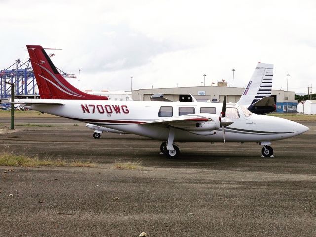 Piper Aerostar (N700WG)