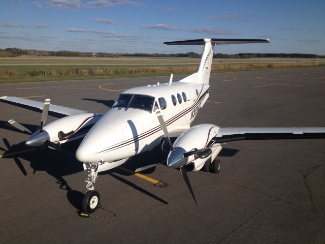 Beechcraft King Air F90 (N333WT)