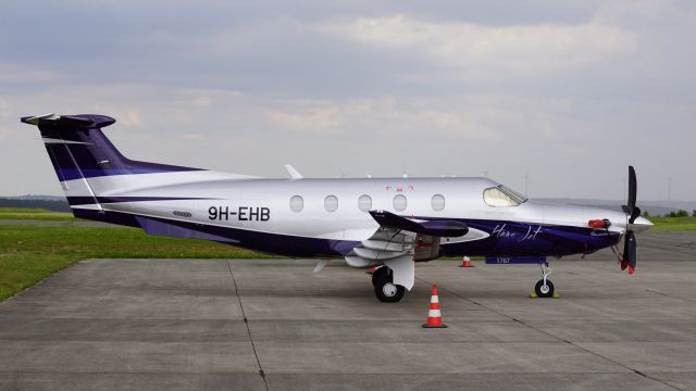 Pilatus PC-12 (9H-EHB)