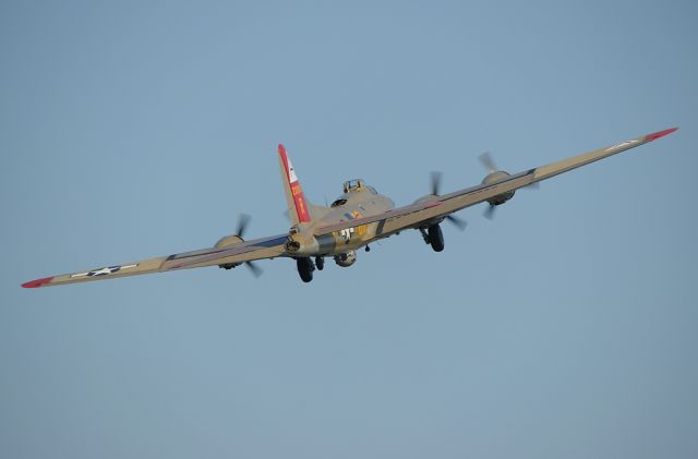 Boeing B-17 Flying Fortress (N93012)