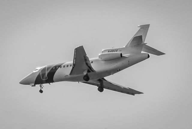 Dassault Falcon 900 (N48CG)